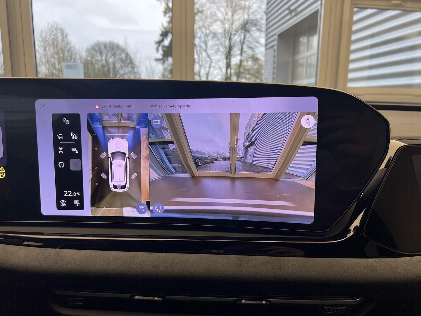 O531001584_21.webp_A6 Avant TDI quattro  220 kW