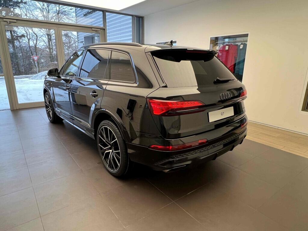 O531001585_11.webp_Q7 SUV S line TDI quattro 210 kW