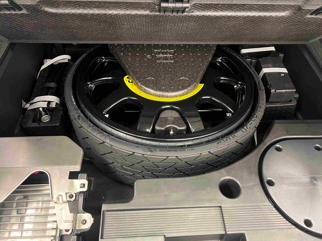 O531001585_19.webp_Q7 SUV S line TDI quattro 210 kW