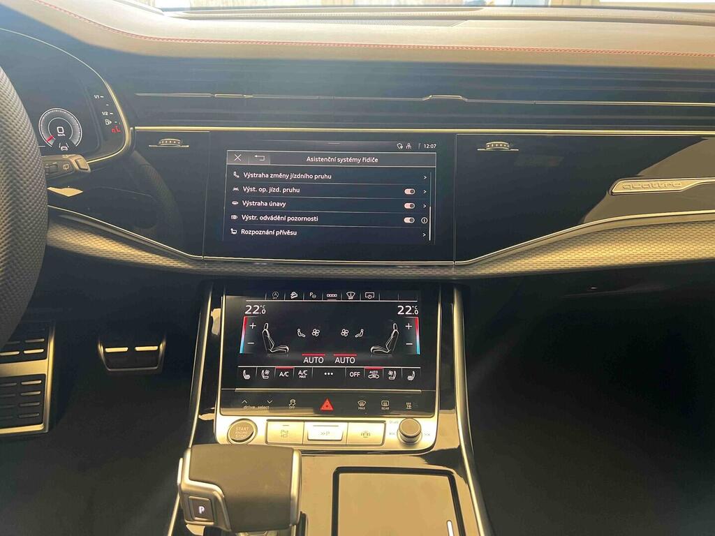 O531001585_25.webp_Q7 SUV S line TDI quattro 210 kW