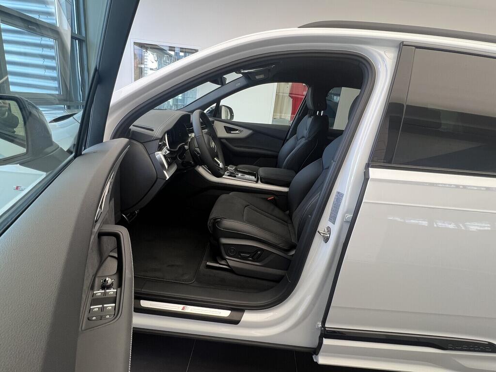 O531001586_15.webp_Q7 SUV S line TDI quattro 210 kW