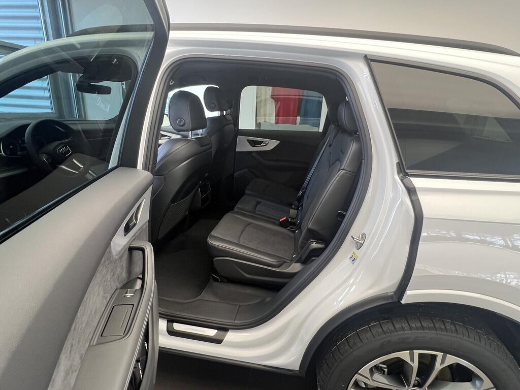 O531001586_16.webp_Q7 SUV S line TDI quattro 210 kW