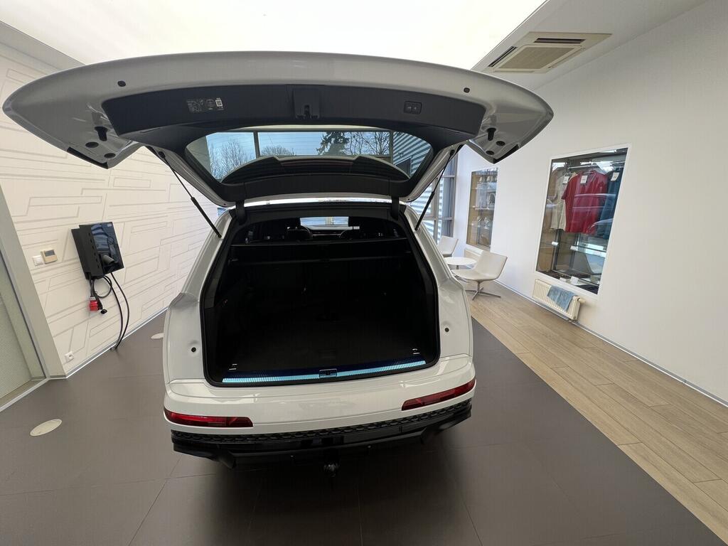 O531001587_17.webp_Q7 SUV S line TDI quattro 210 kW