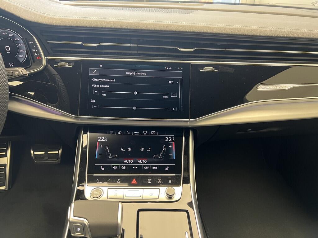 O531001587_23.webp_Q7 SUV S line TDI quattro 210 kW