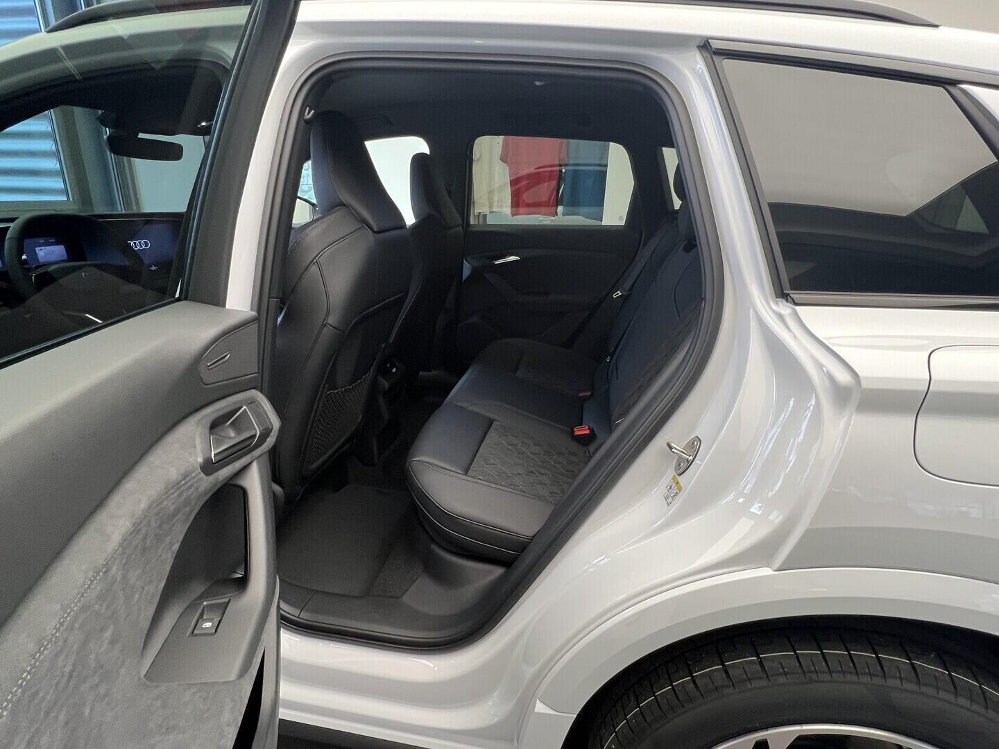 O531001604_16.webp_Q6 SUV e-tron quattro 315 kW