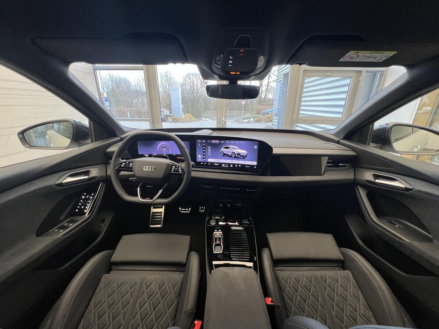 O531001604_19.webp_Q6 SUV e-tron quattro 315 kW