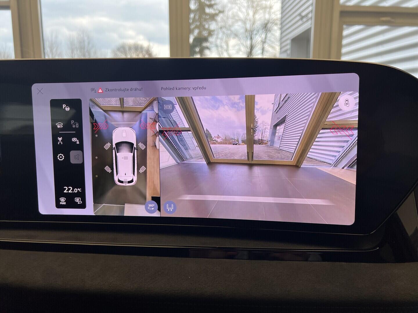 O531001604_26.webp_Q6 SUV e-tron quattro 315 kW