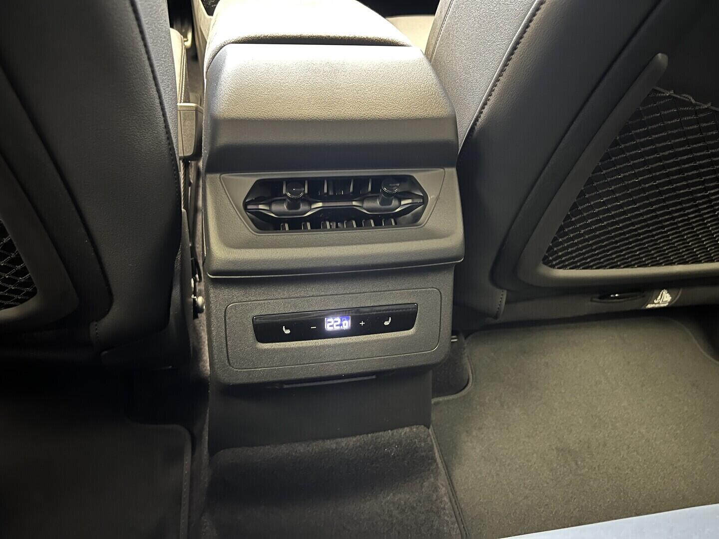 O531001604_30.webp_Q6 SUV e-tron quattro 315 kW