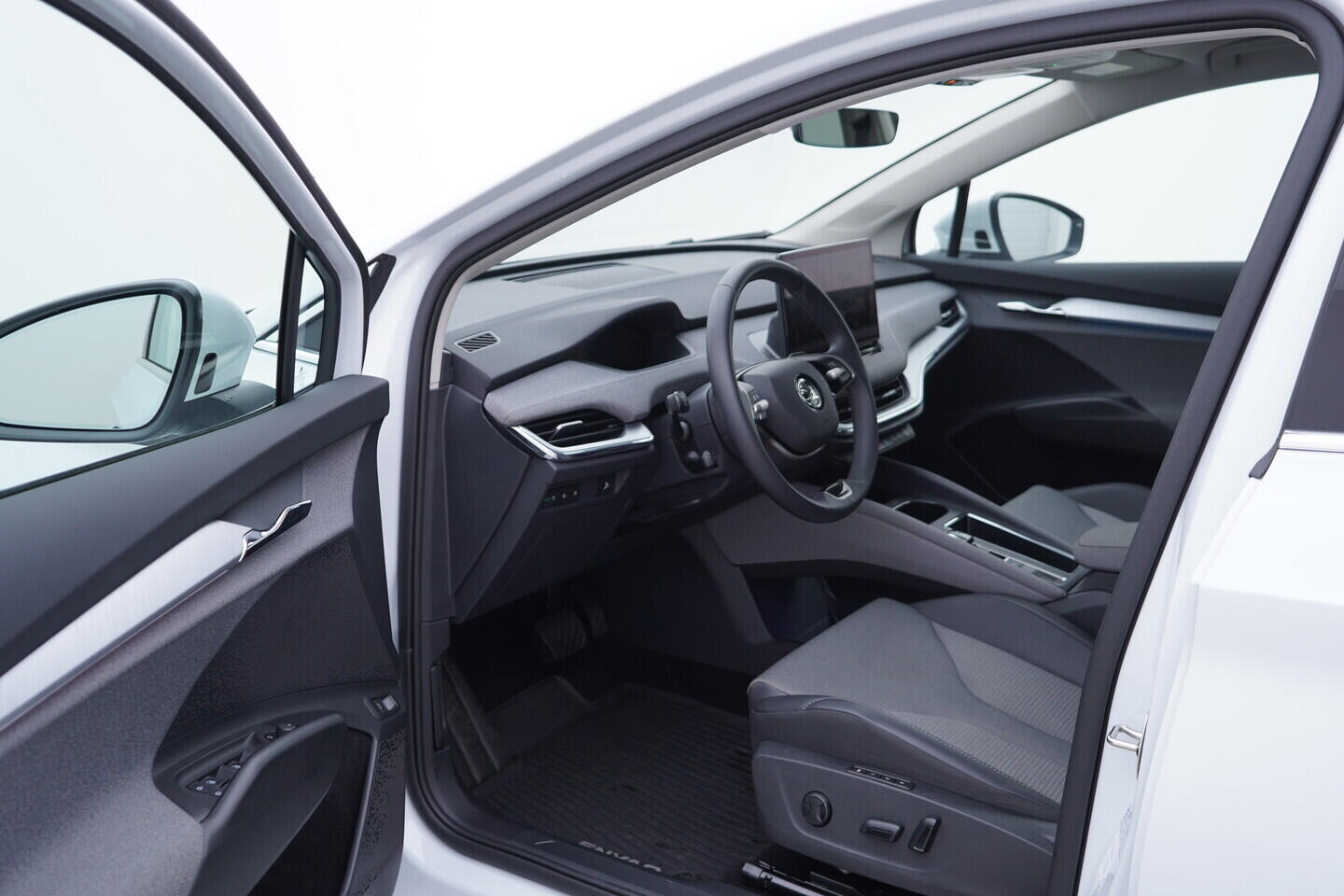 O611003928_18.webp_ENYAQ 82 kWh 210 kW