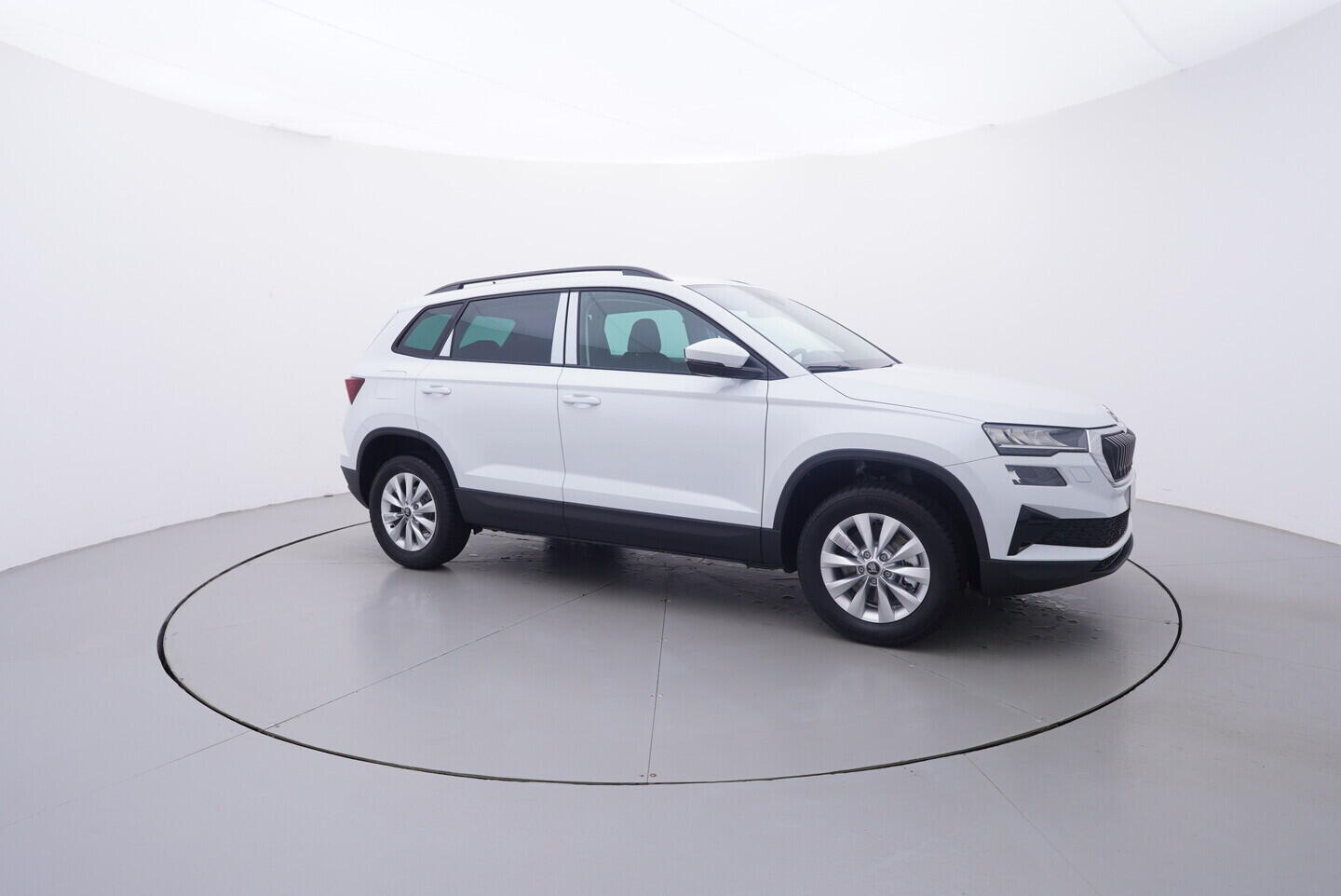 O611004321_16.webp_ŠKODA Karoq 130 let 1,5 TSI 110 kW