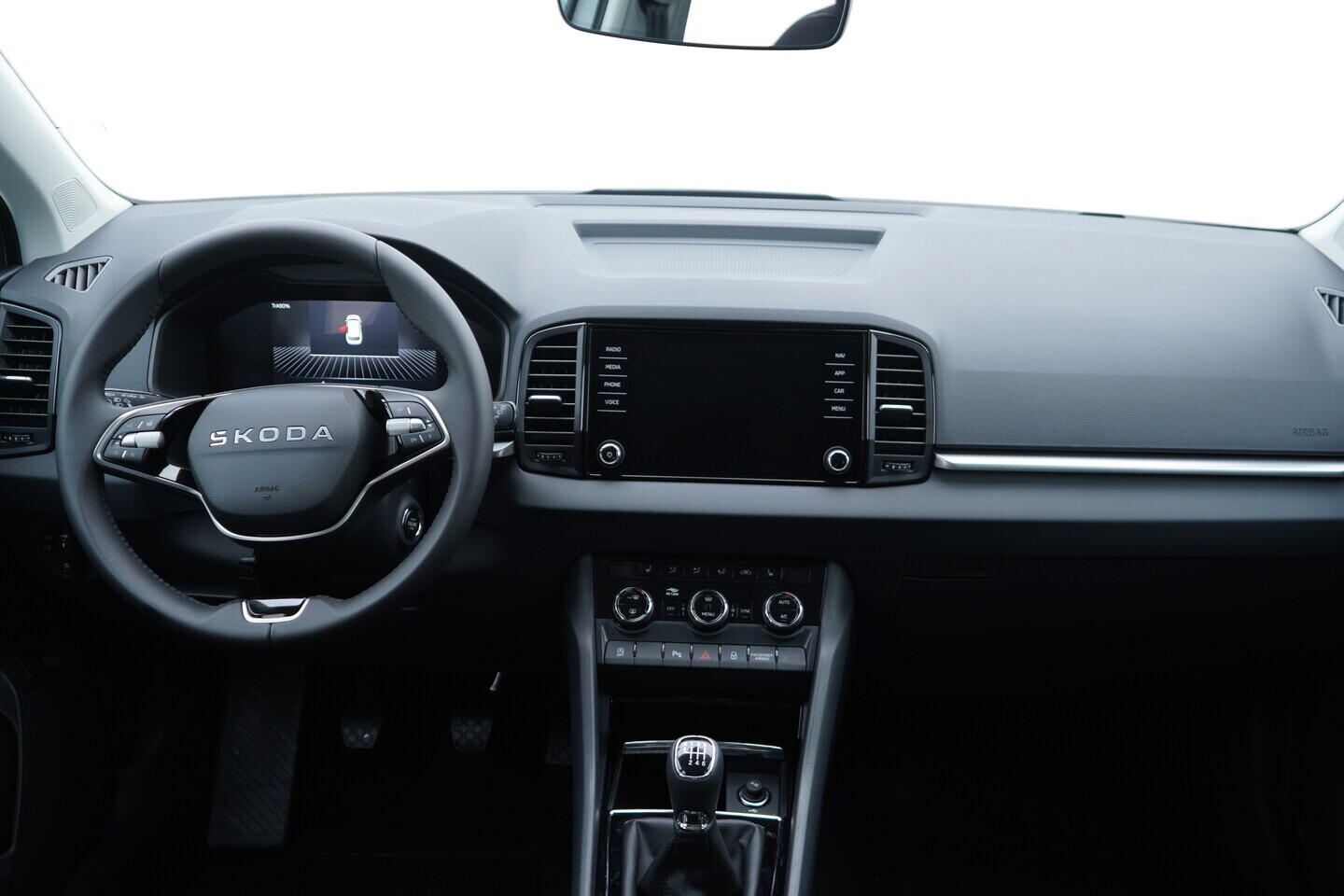 O611004321_19.webp_ŠKODA Karoq 130 let 1,5 TSI 110 kW