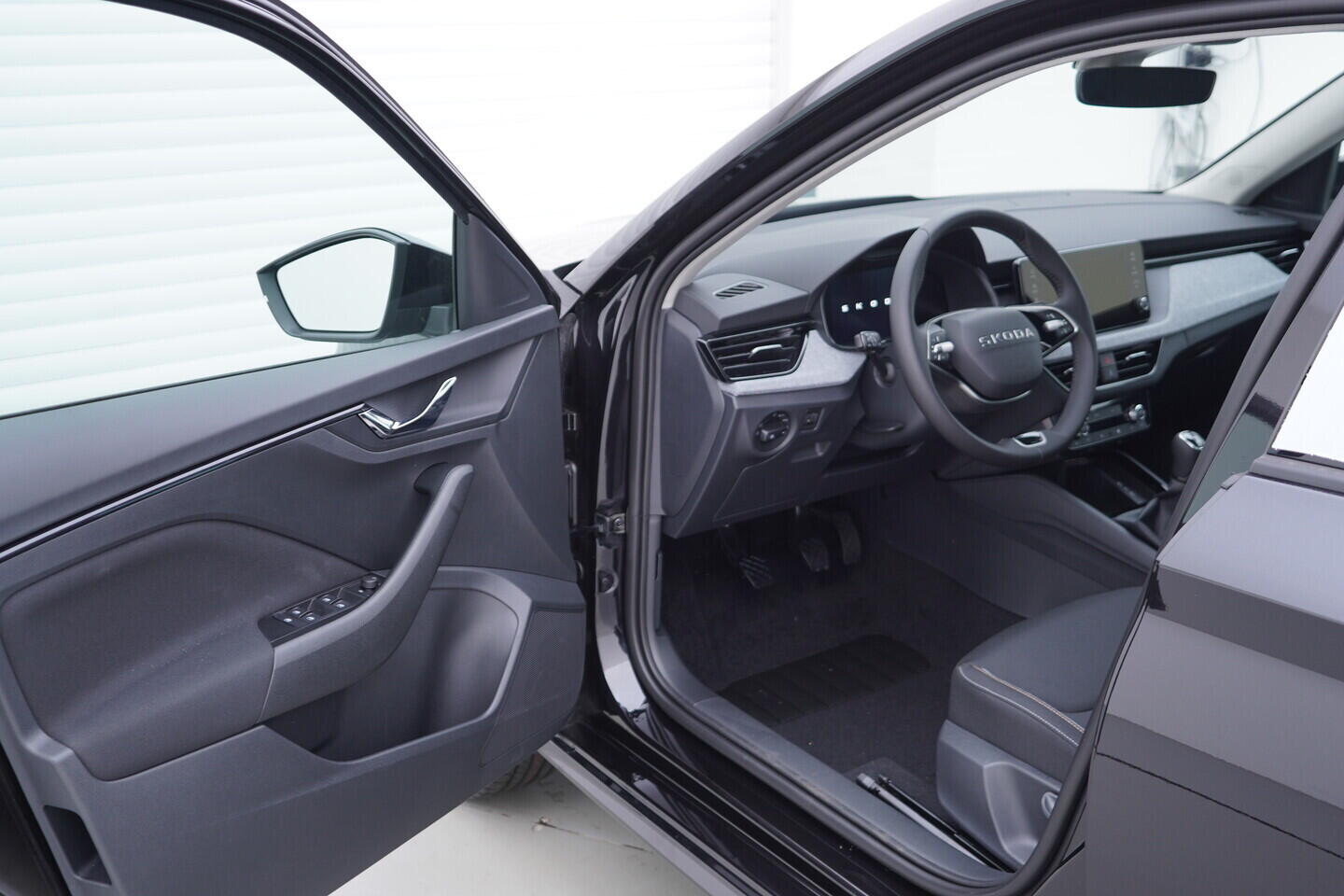 O611004331_18.webp_ŠKODA Kamiq 130 let 1,0 TSI 85 kW