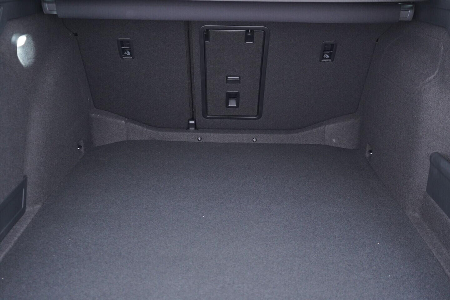 O611004472_20.webp_Superb Combi L&K 2,0 TDI 4x4 142 kW