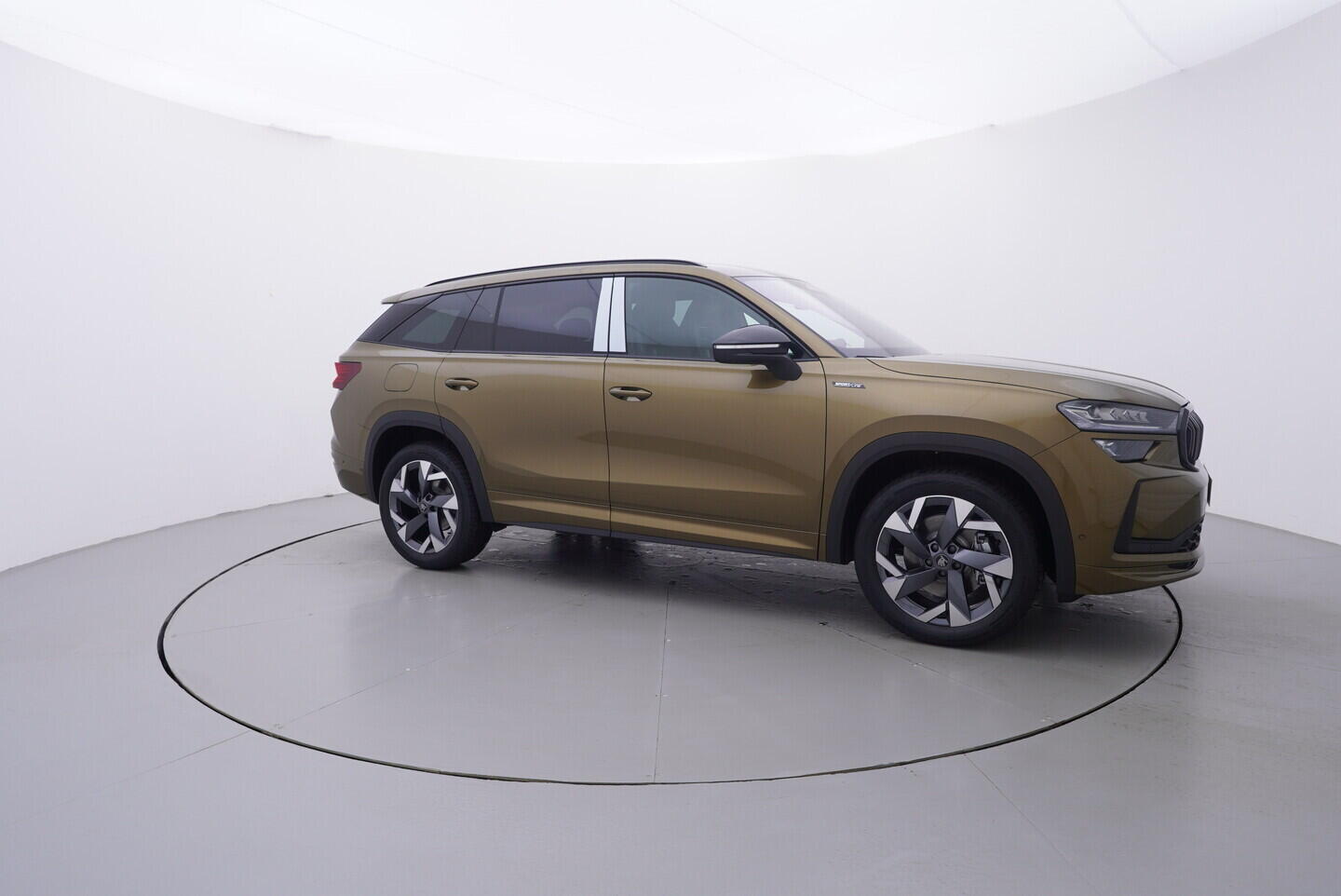 O611004476_16.webp_Kodiaq Sportline 2,0 TDI 4x4 142 kW