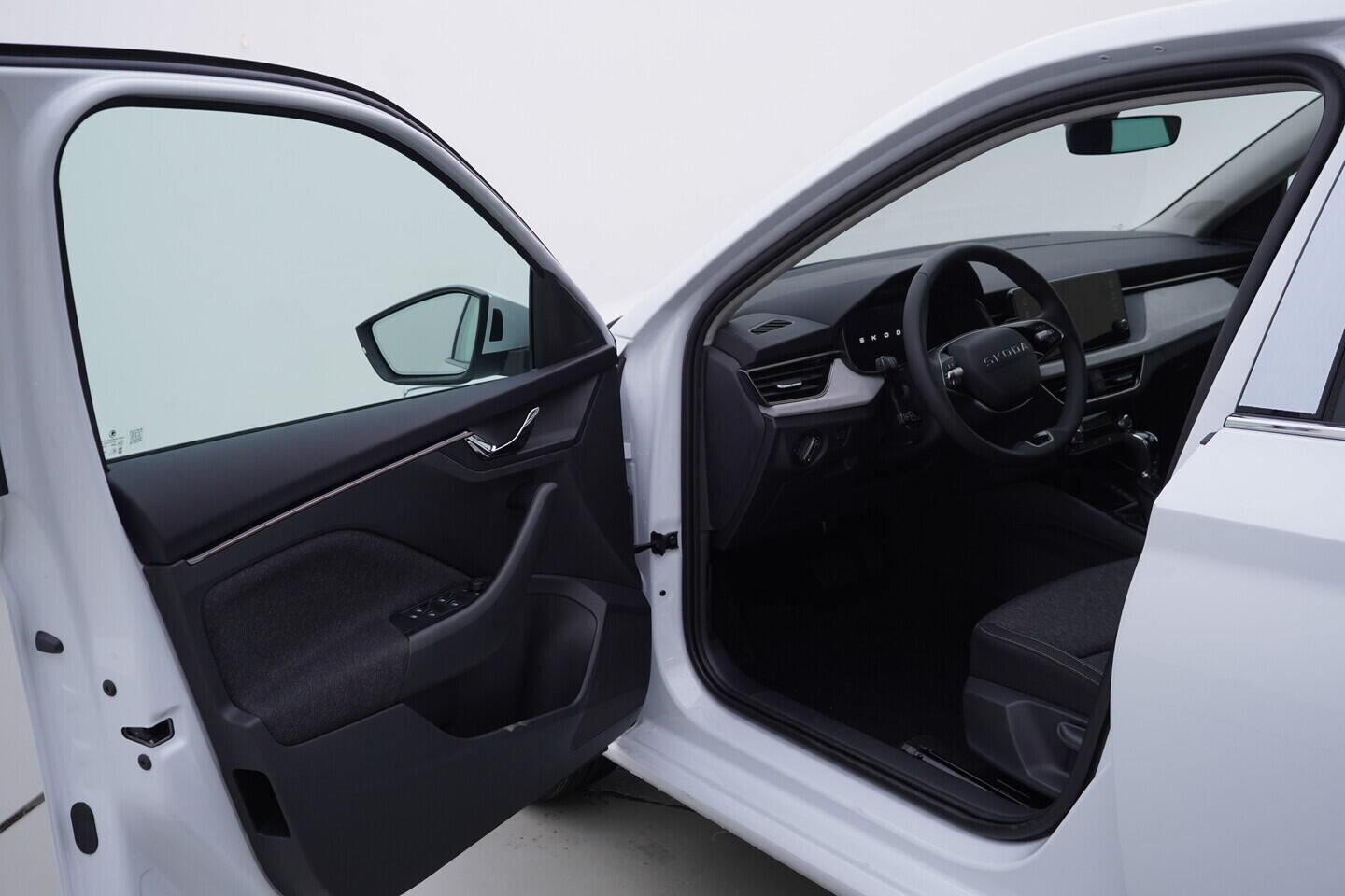 O611004579_18.webp_Scala Top Selection 1,0 TSI 85 kW