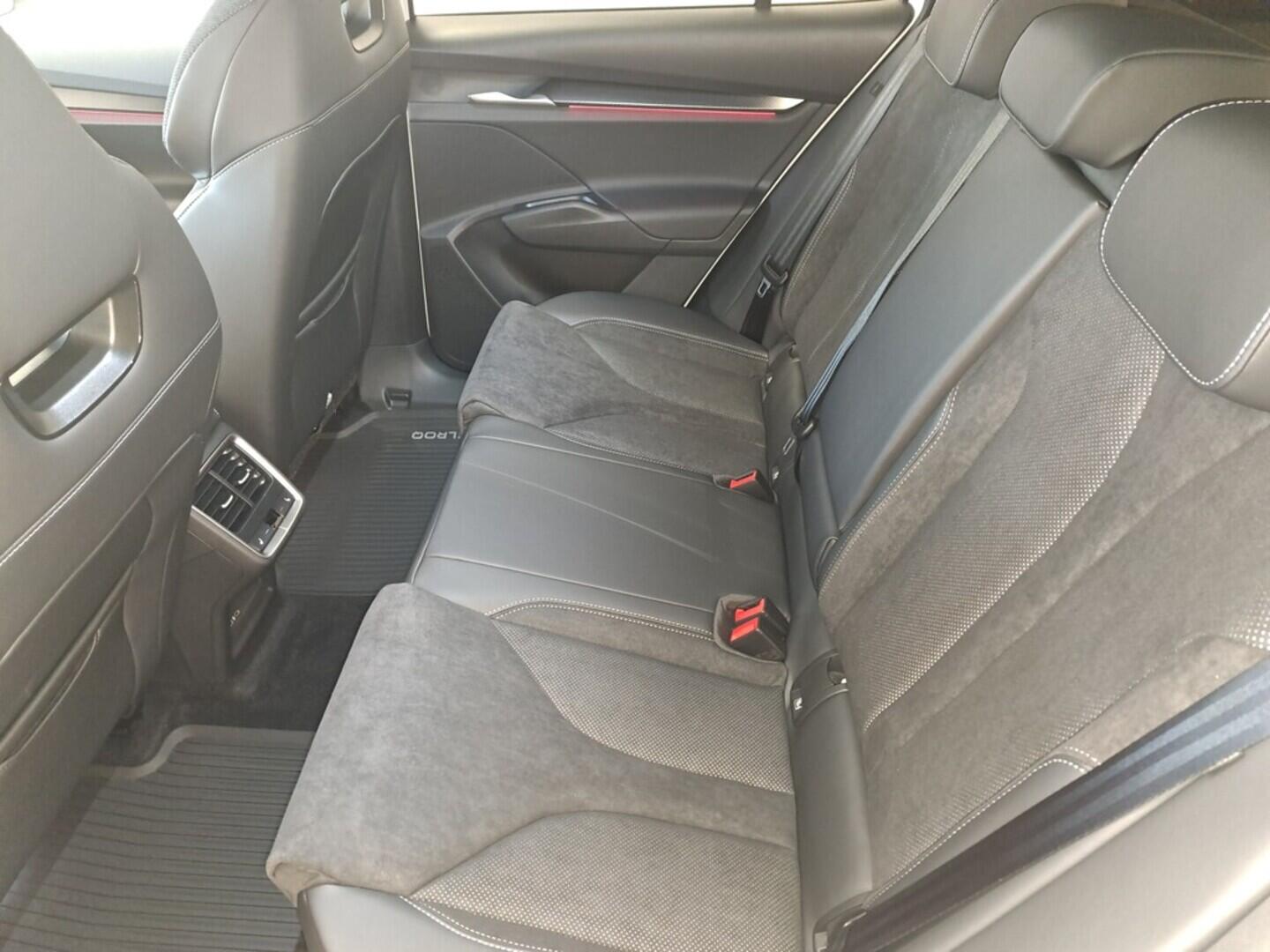 O611004616_16.webp_Elroq Sportline 60 63 kWh 150 kW