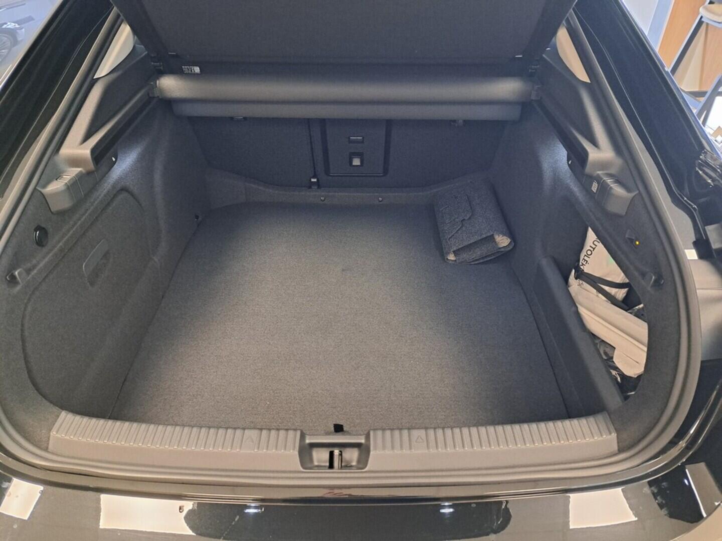 O611004618_15.webp_Superb L&K 2,0 TDI 142 kW 4x4