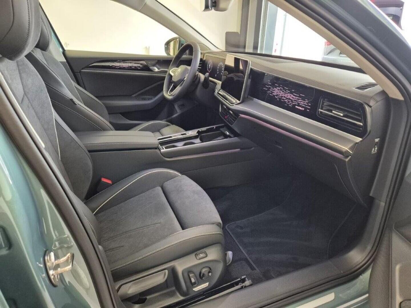 O621O03864_16.webp_Passat Elegance 2,0 TDI 110 kW