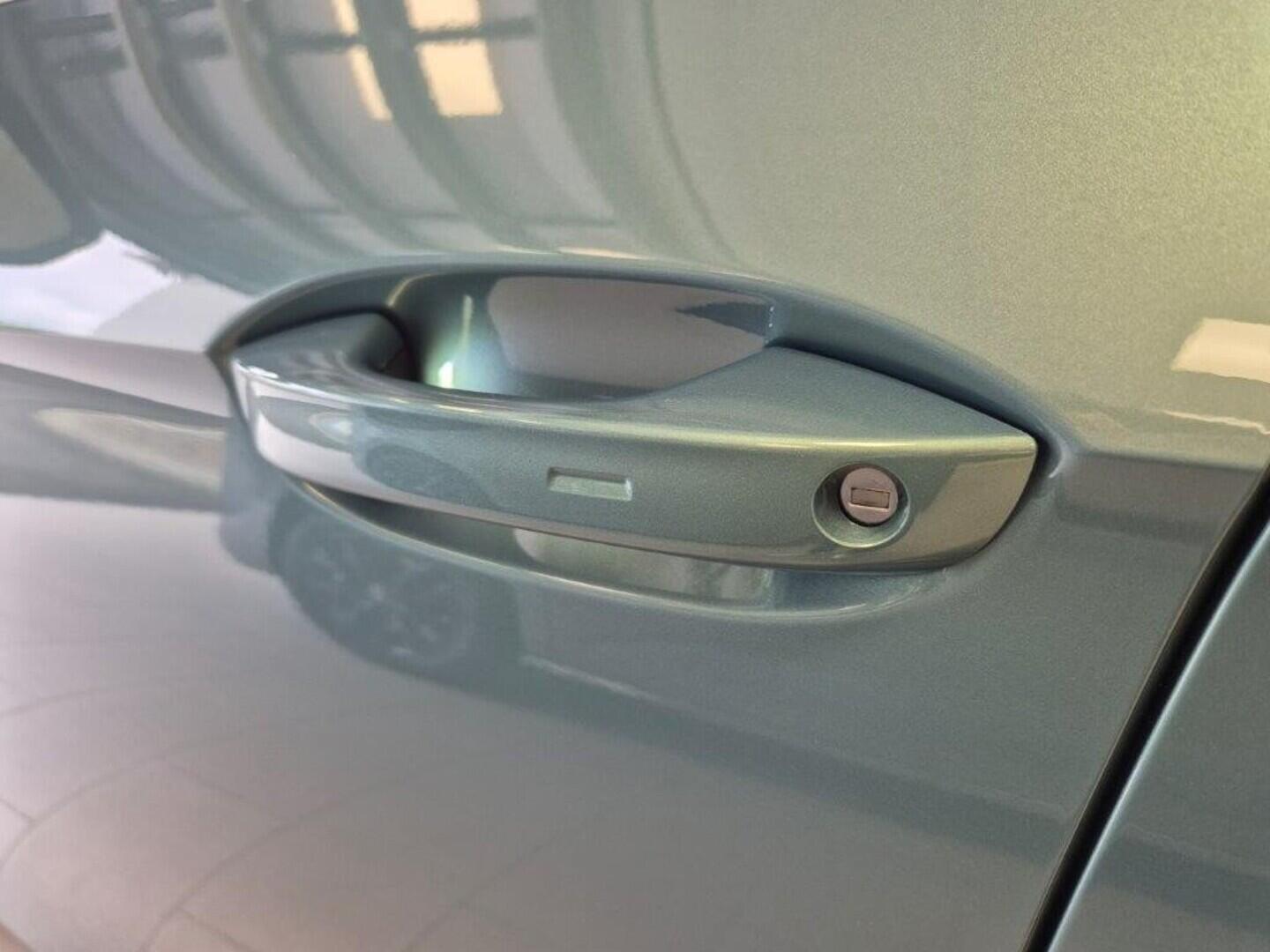 O621O03864_18.webp_Passat Elegance 2,0 TDI 110 kW