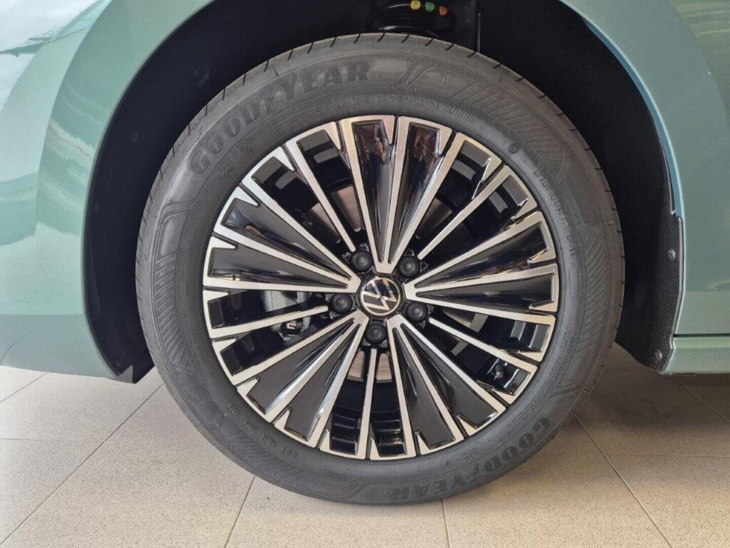 O621O03864_19.webp_Passat Elegance 2,0 TDI 110 kW