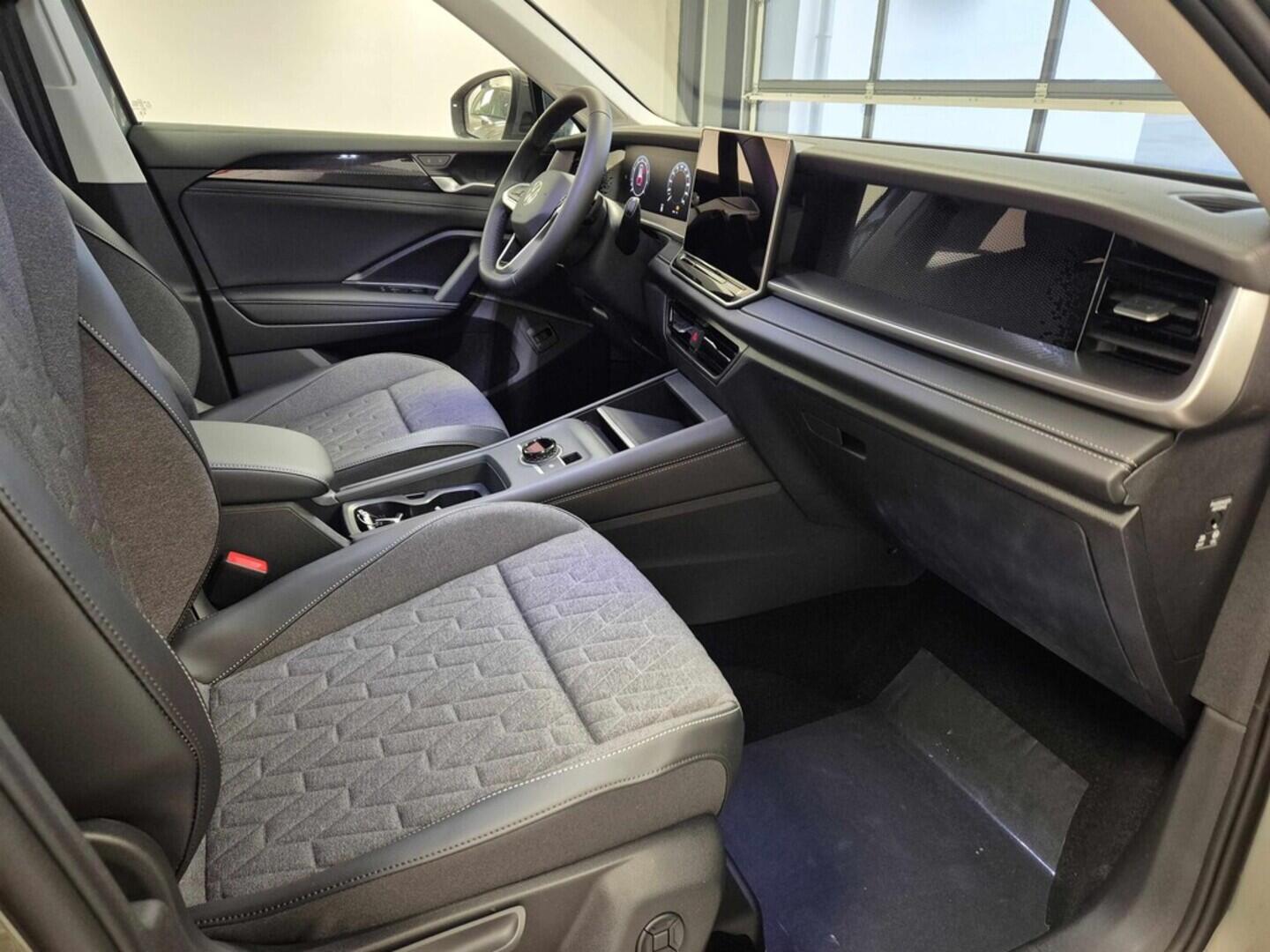 O621O04056_16.webp_Tayron People 1,5 eTSI mHEV 110 kW