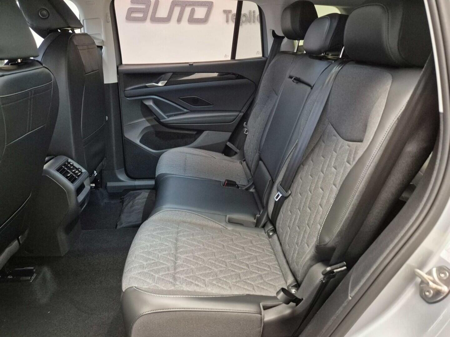 O621O04058_17.webp_Tayron People 1,5 eTSI mHEV 110 kW