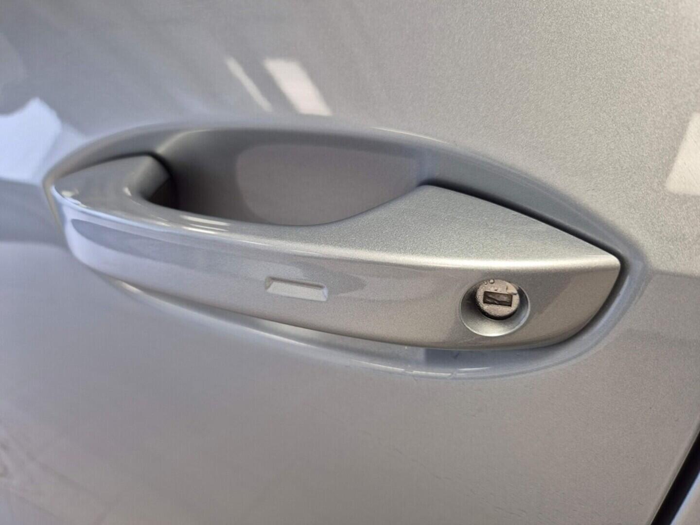 O621O04058_19.webp_Tayron People 1,5 eTSI mHEV 110 kW