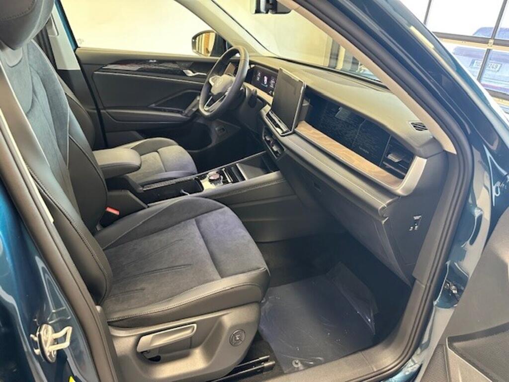 O621O04088_25.webp_Tayron Elegance  2,0 TDI 110 kW