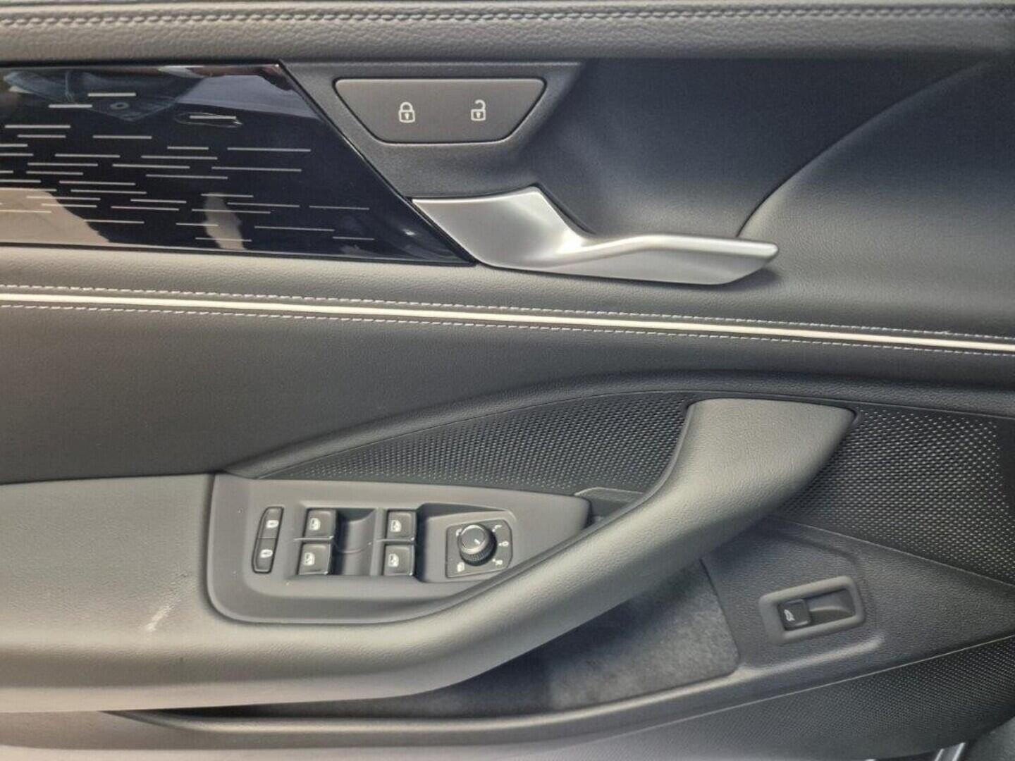 O621O04098_21.webp_Passat Elegance 2,0 TDI 110 kW  7 Automatická 110 kW