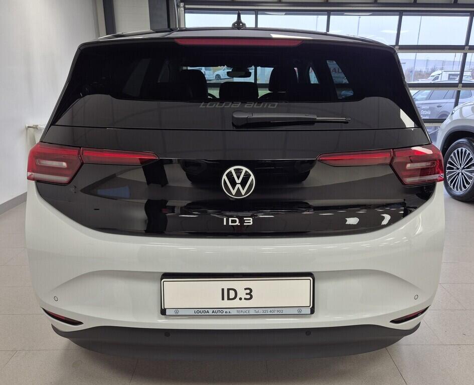 O621O04102_13.webp_ID.3 Pro People 150 kW, 59 kWh  kW