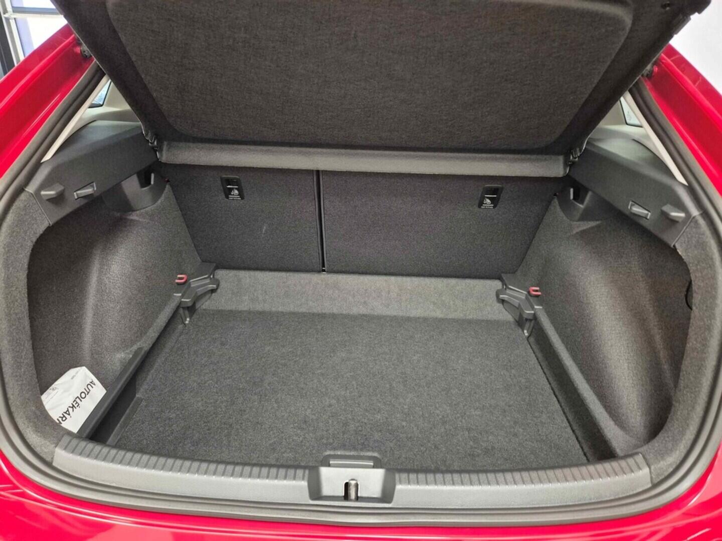 O621O04103_14.webp_Taigo People  1,0 TSI 85 kW