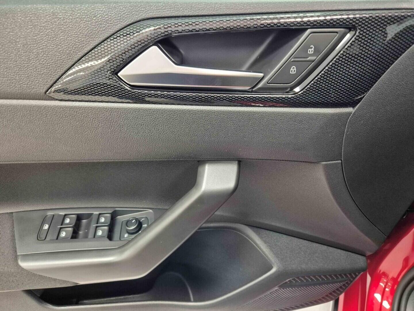 O621O04103_22.webp_Taigo People  1,0 TSI 85 kW