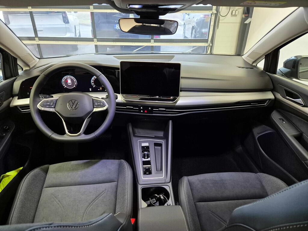 O621O04113_17.webp_Golf Variant People 1,5 eTSI 110 kW 7 DSG