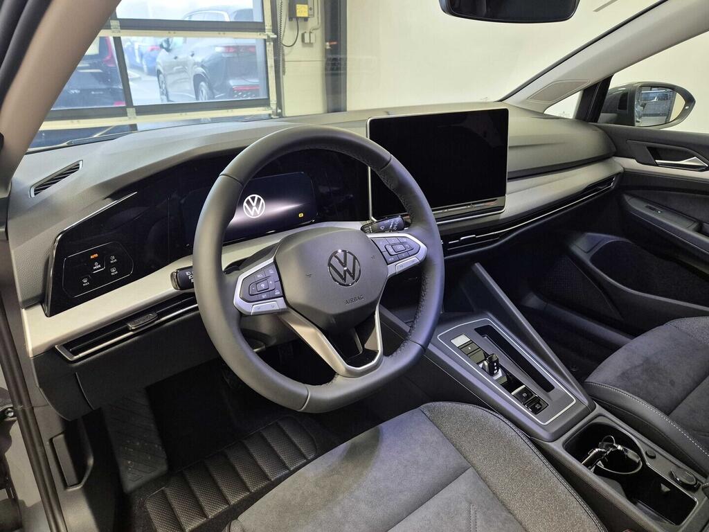 O621O04113_20.webp_Golf Variant People 1,5 eTSI 110 kW 7 DSG