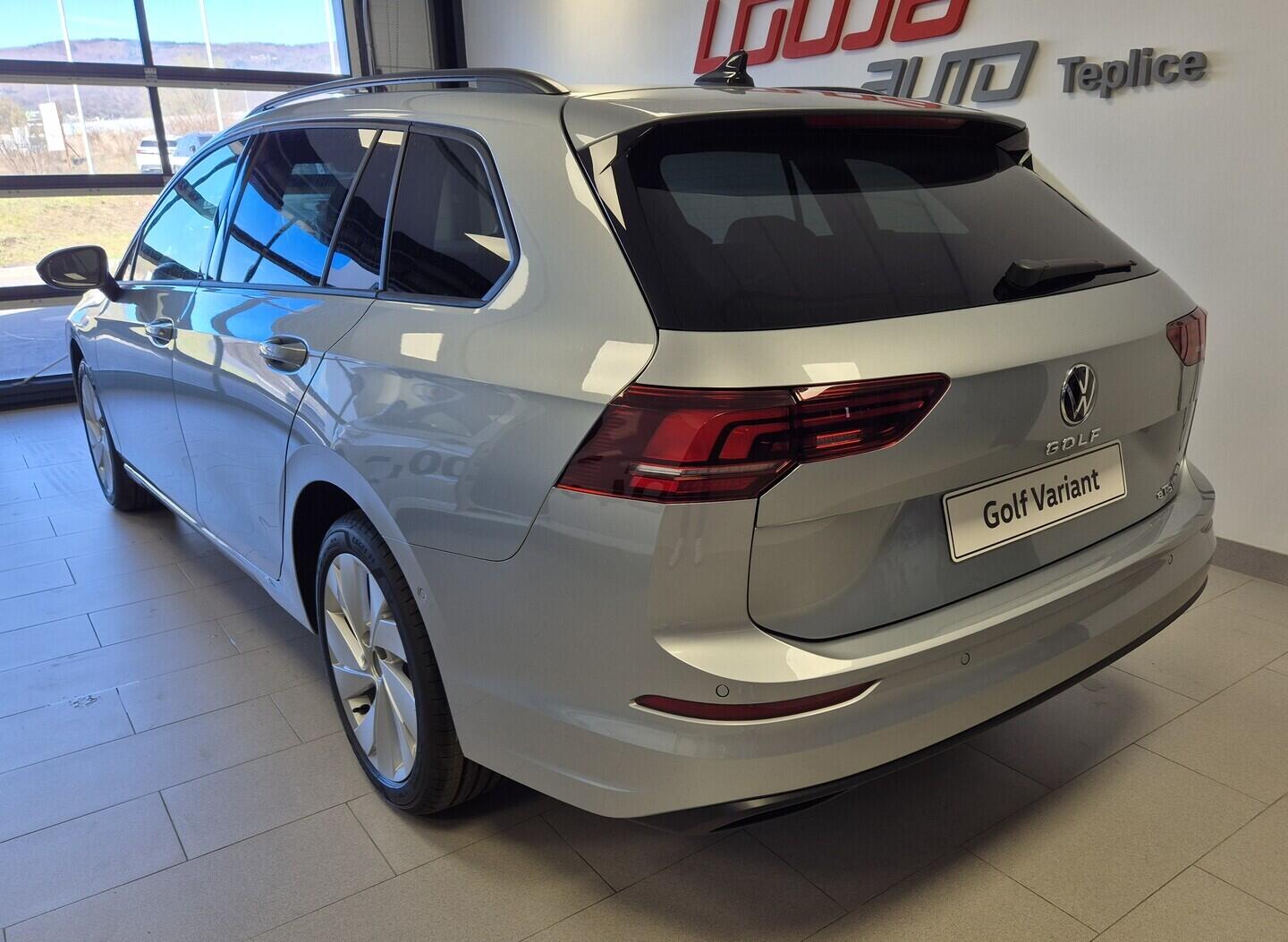 O621O04115_17.webp_Golf Variant People 1,5 eTS 85 kW 7 DSG