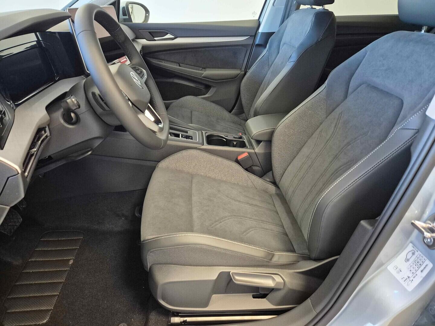 O621O04115_23.webp_Golf Variant People 1,5 eTS 85 kW 7 DSG