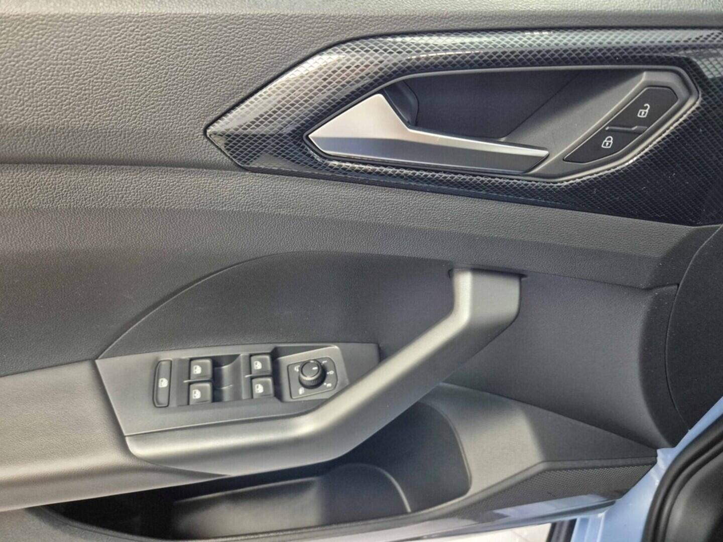 O621O04132_22.webp_T-Cross Friends  1.0 TSI 85 kW 7 DSG