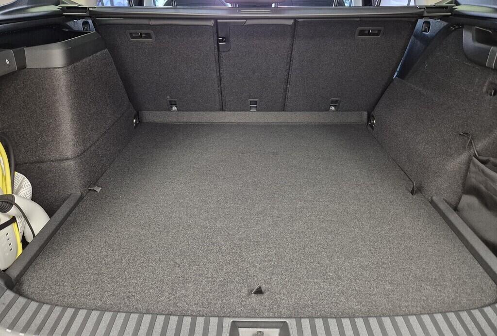 O621O04136_14.webp_Tayron People 1,5 TSI 150 kW eHybrid  kW