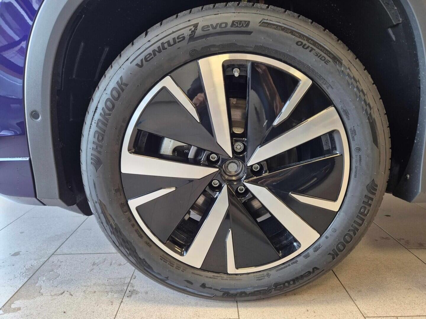 O621O04136_20.webp_Tayron People 1,5 TSI 150 kW eHybrid  kW