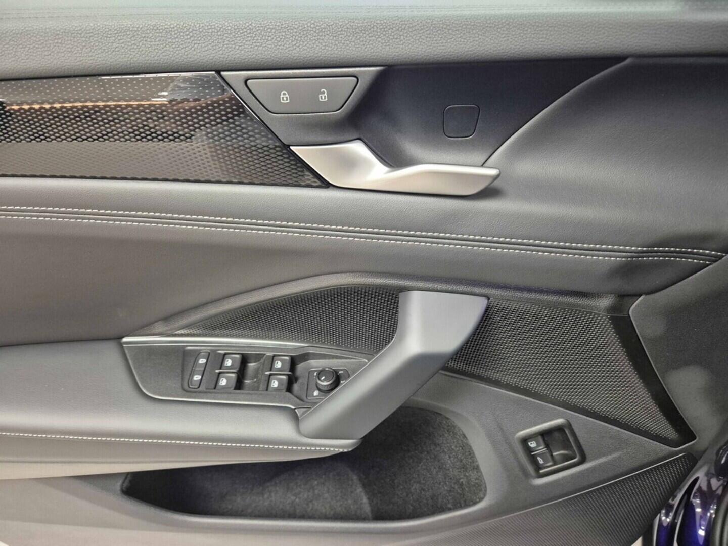 O621O04136_22.webp_Tayron People 1,5 TSI 150 kW eHybrid  kW