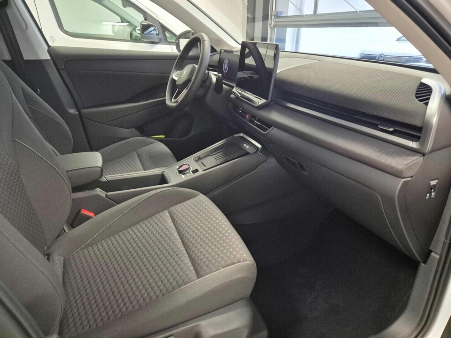 O621O04141_16.webp_T-Roc Life 1,5 eTSI 7DSG 85 kW