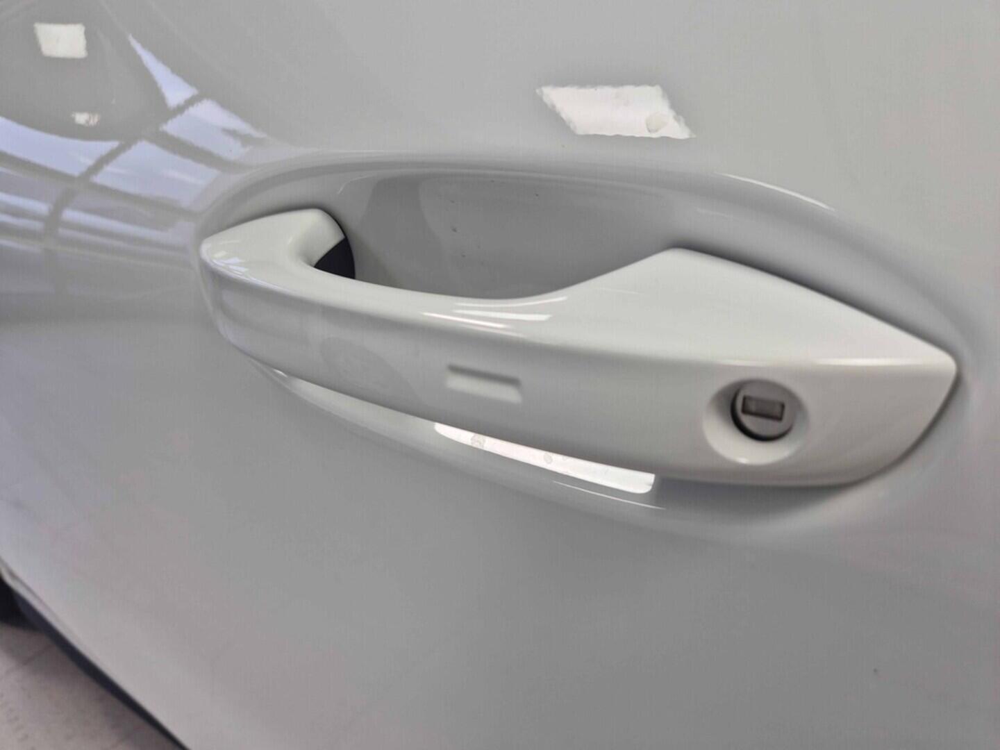 O621O04141_19.webp_T-Roc Life 1,5 eTSI 7DSG 85 kW