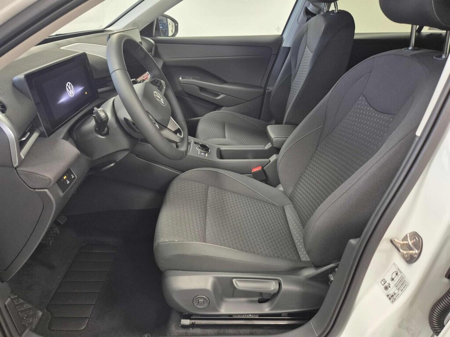 O621O04141_22.webp_T-Roc Life 1,5 eTSI 7DSG 85 kW