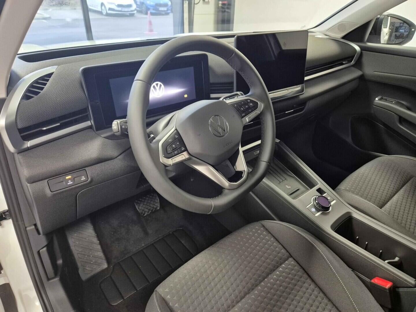 O621O04141_23.webp_T-Roc Life 1,5 eTSI 7DSG 85 kW