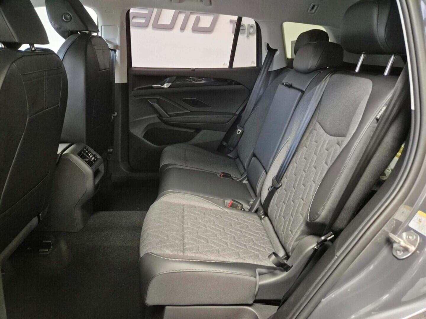 O621O04151_16.webp_Tayron People 1,5 eTSI mHEV 110 kW