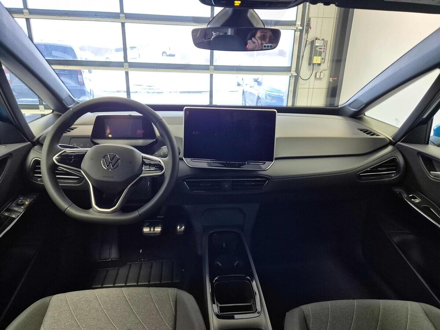 O621O04165_18.webp_ID.3 Pro People 150 kW, 59 kWh  kW