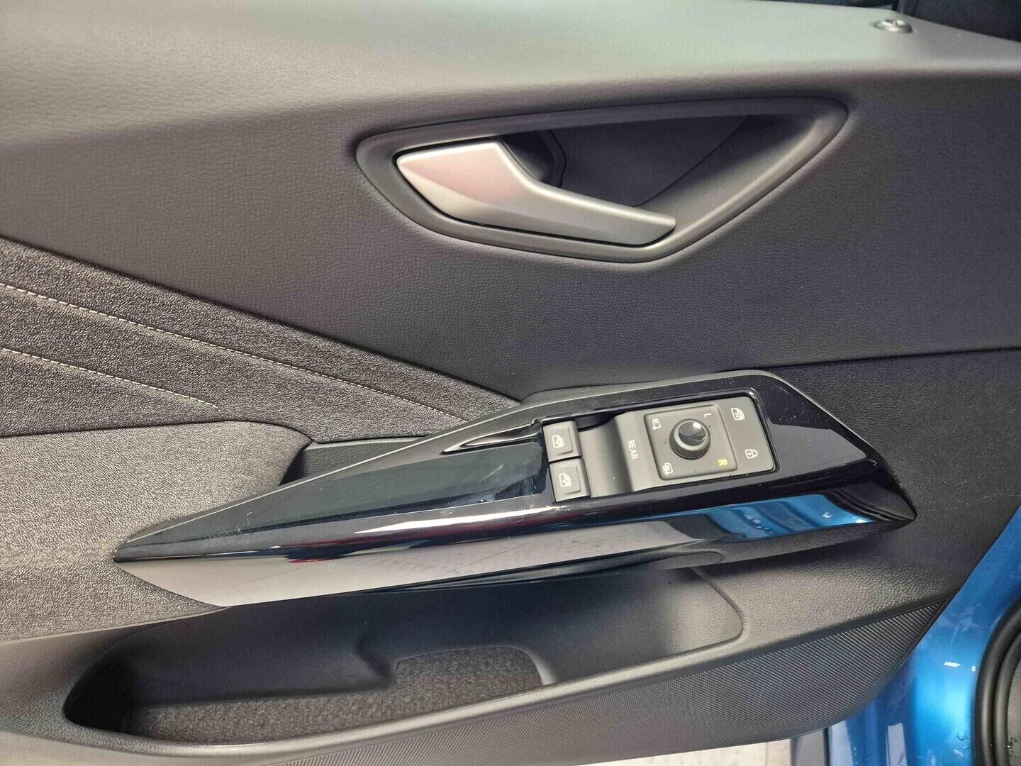 O621O04165_20.webp_ID.3 Pro People 150 kW, 59 kWh  kW