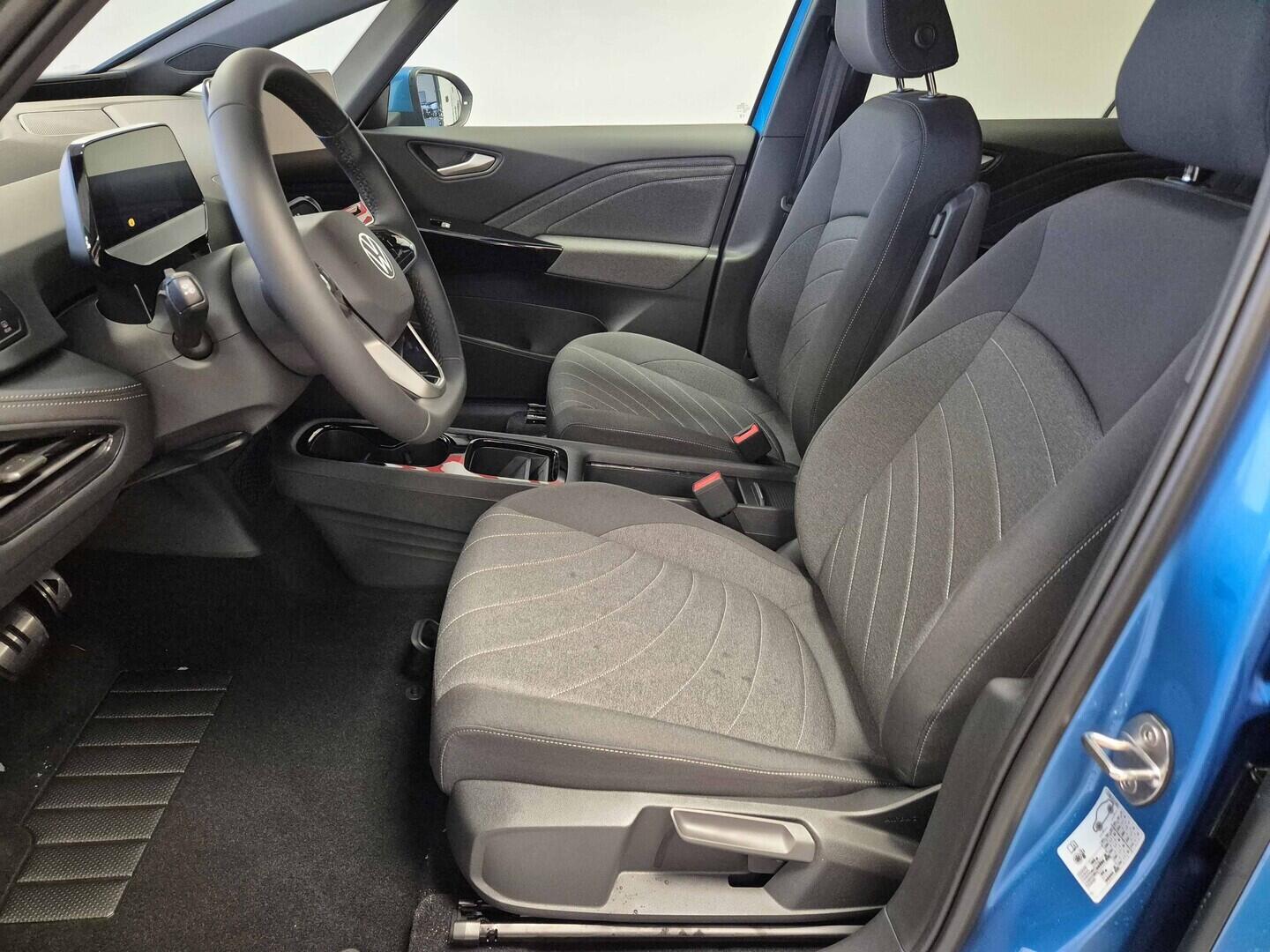 O621O04165_21.webp_ID.3 Pro People 150 kW, 59 kWh  kW