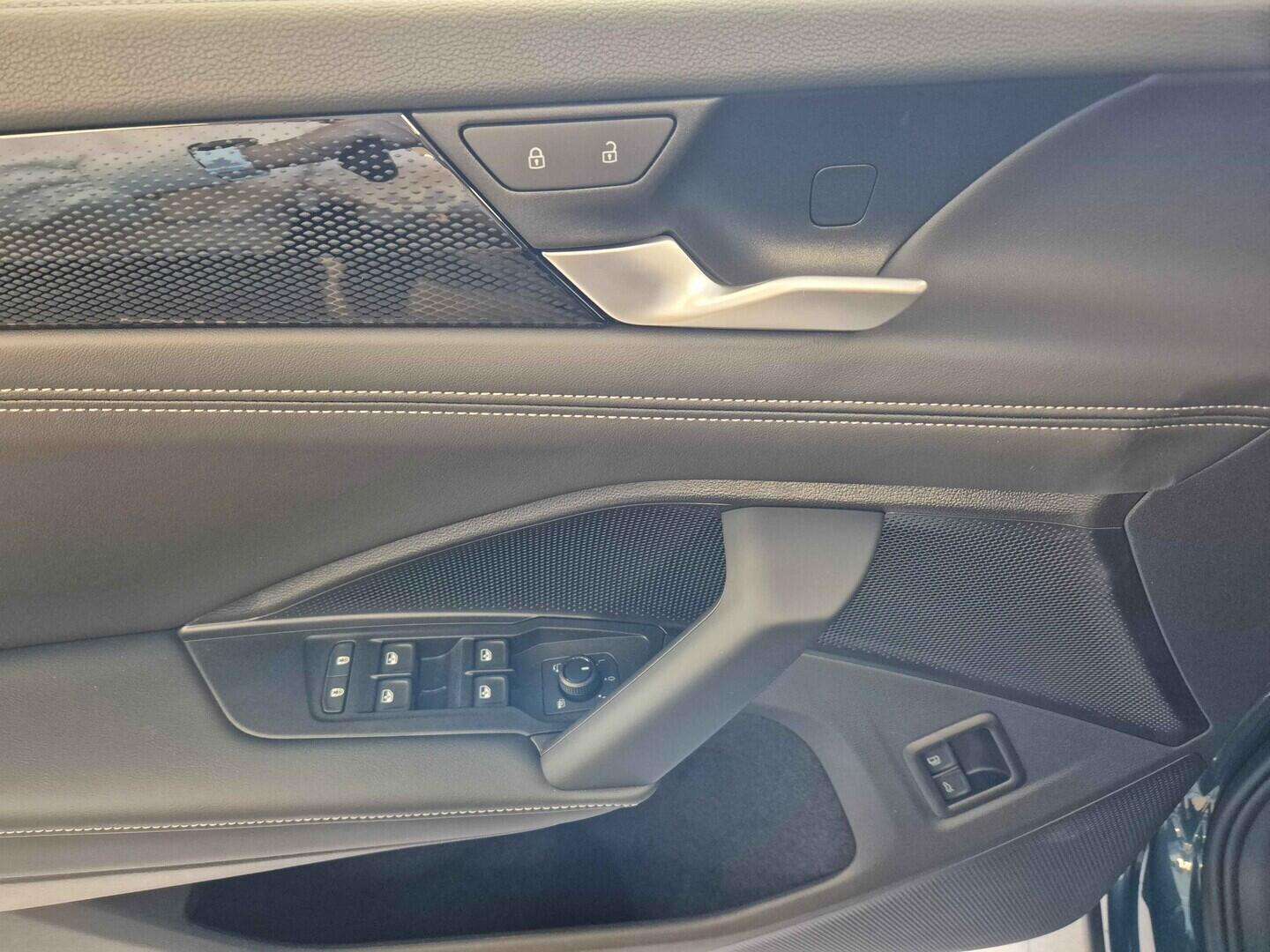 O621O04168_21.webp_Tayron People 1,5 TSI 150 kW eHybrid  kW