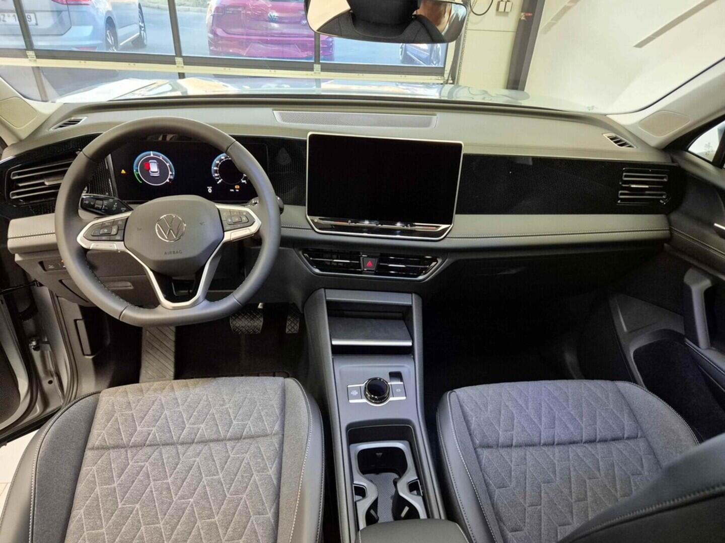 O621O04169_17.webp_Tiguan People 1,5 TSI 150 kW eHybrid  kW